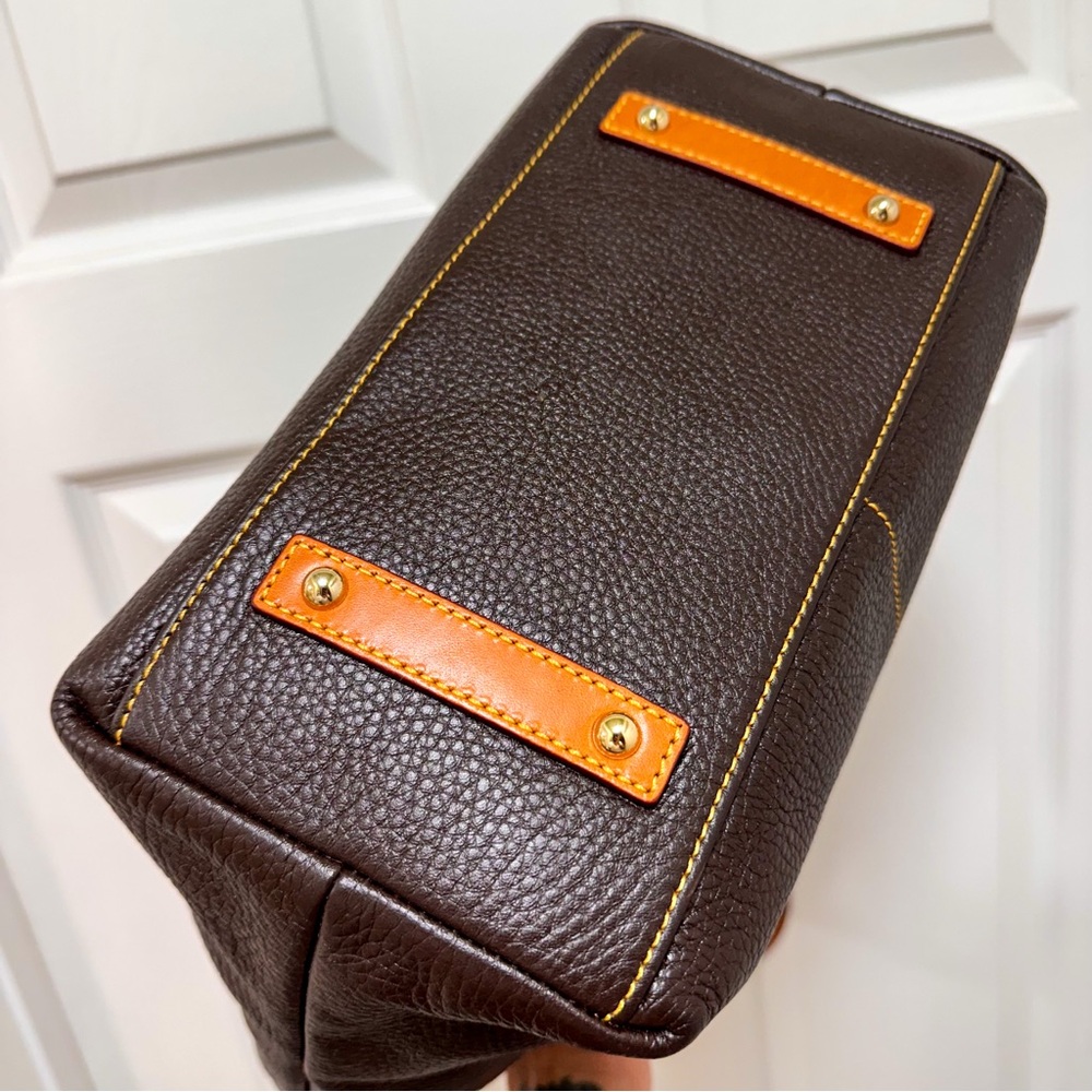Dooney & Bourke Pebbled Grain Leather Shopper Tote Brown With Tan Trim - Picture 6 of 12